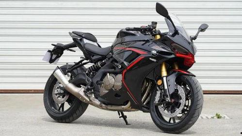 国产四缸跑车视频,速度与激情尽在眼前！